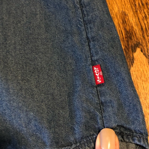 Levi’s Denim Bib Button Up Medium - Picture 5 of 6